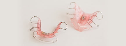 簡素な装置で矯正ができる イメージ画像